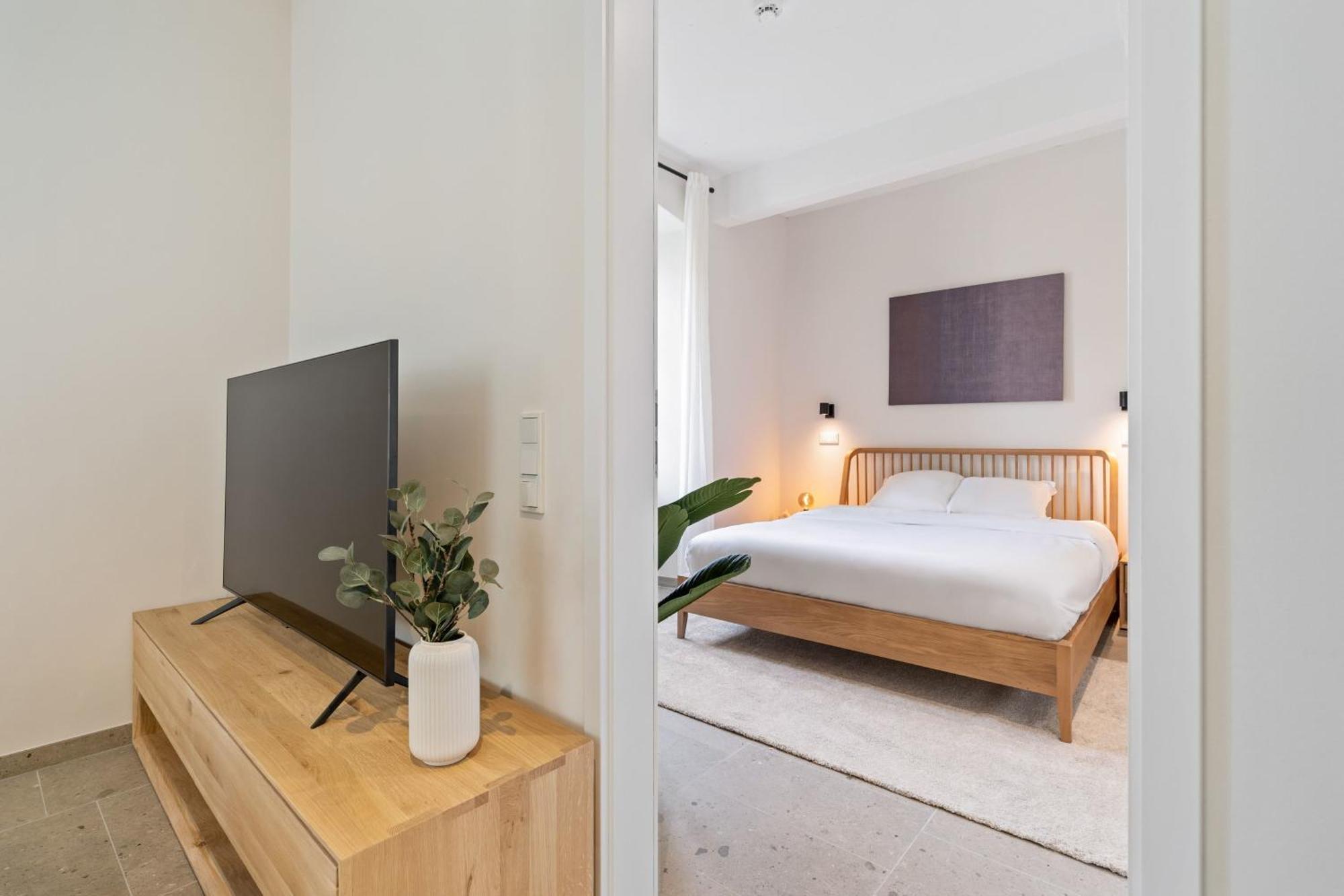 Clausen Hideaway Modern Accommodation Люксембург Екстериор снимка