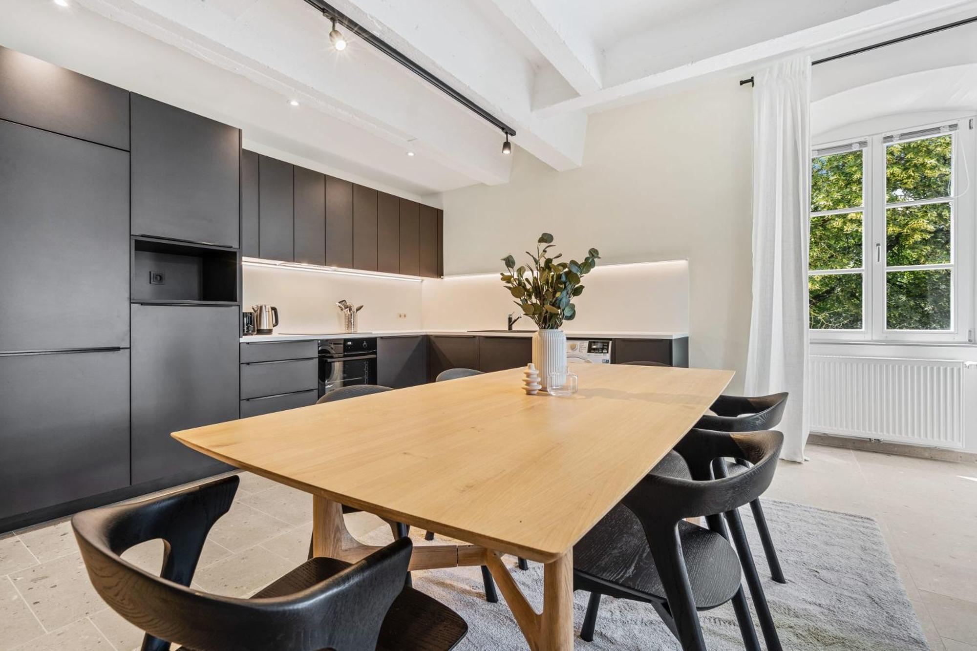 Clausen Hideaway Modern Accommodation Люксембург Екстериор снимка
